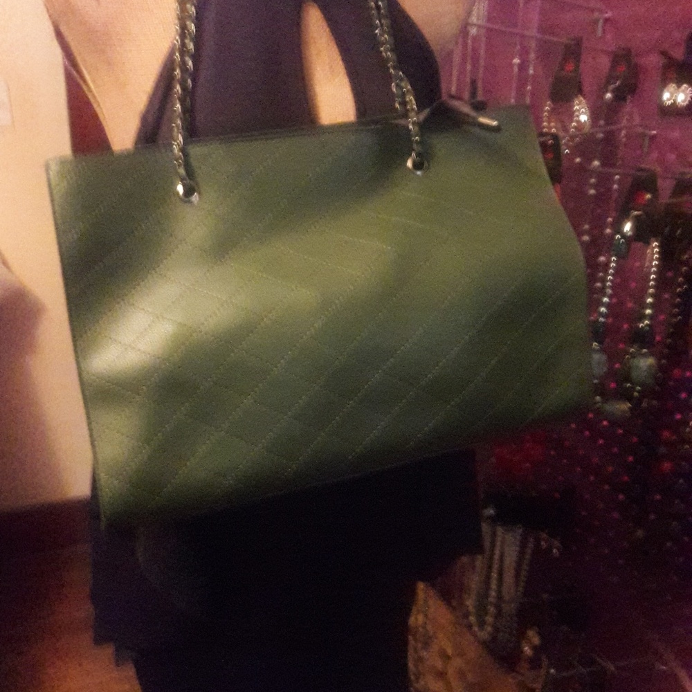 Purses - Picture 6 of 6